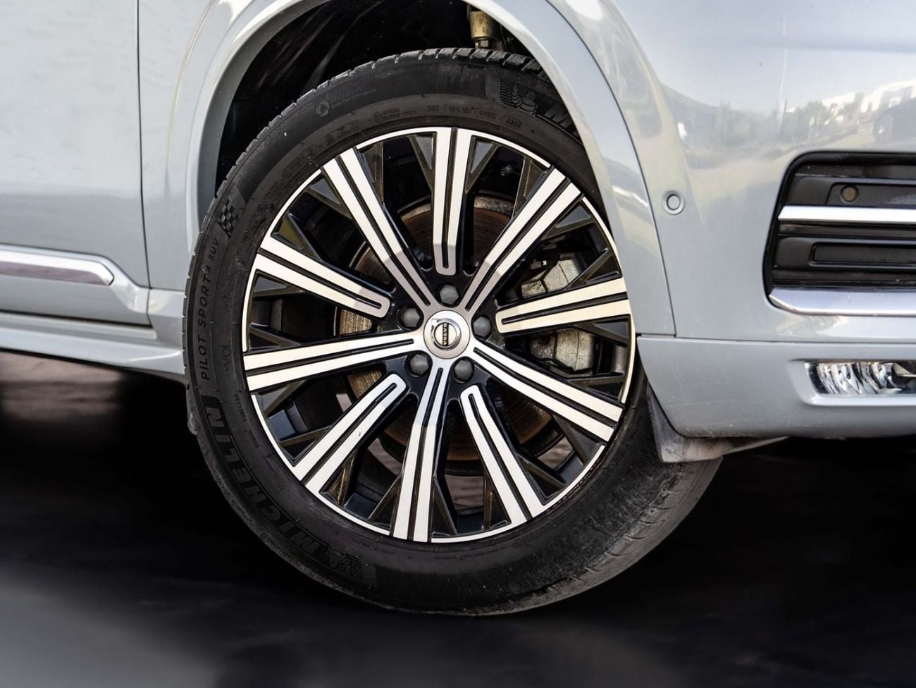 Volvo XC90 B6 Ultimate Bright Volvo XC90 B6 2024 GCC specs