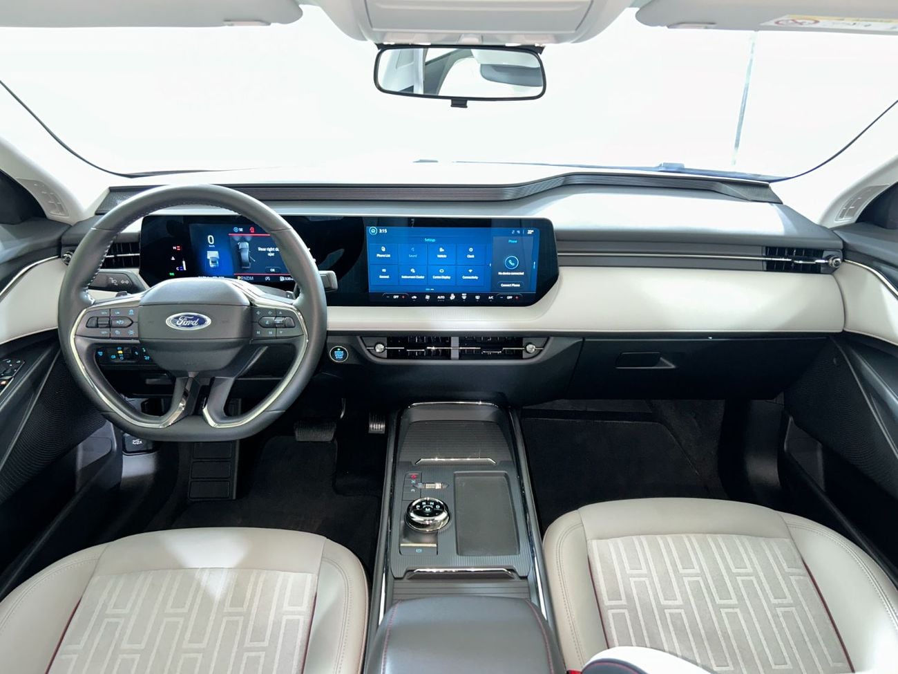 Ford Taurus TREND FH-TPC2225N/AL TAYER MOTORS/ AL QOUZ SHOWROOM