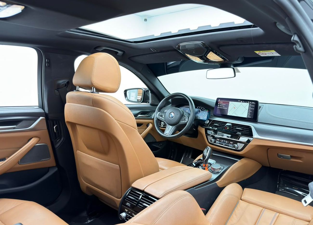بي أم دبليو 540i M SPORT كومفورت