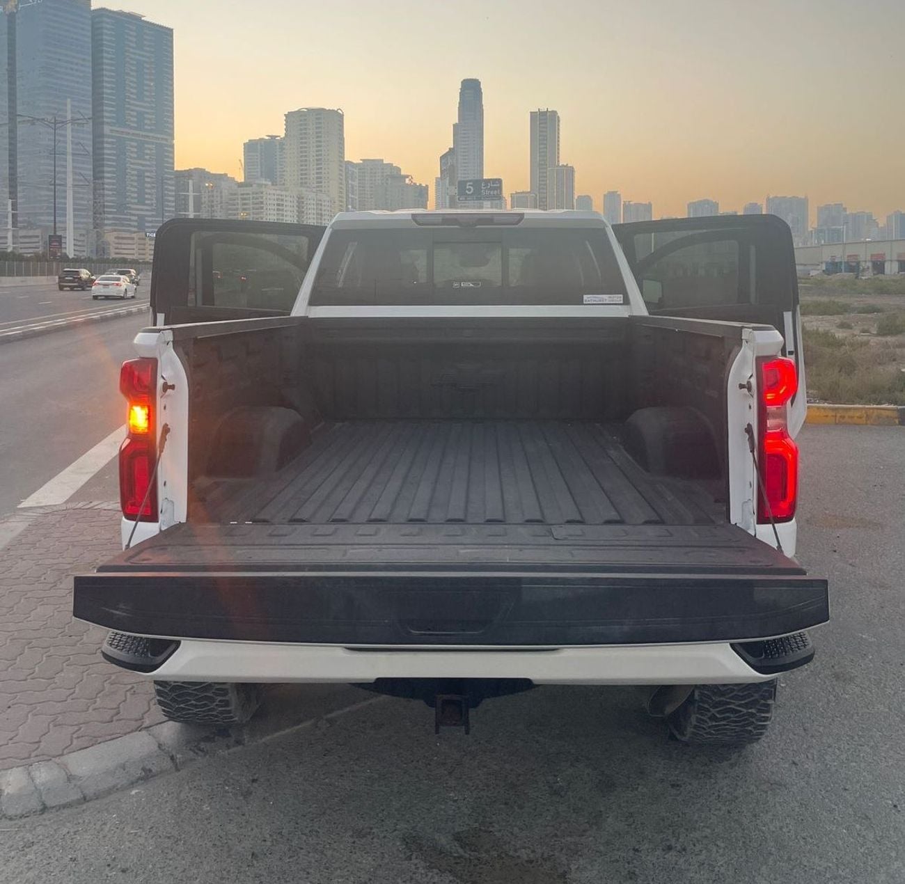 شيفروليه سيلفارادو 2500 CREW/CAB LT Z71