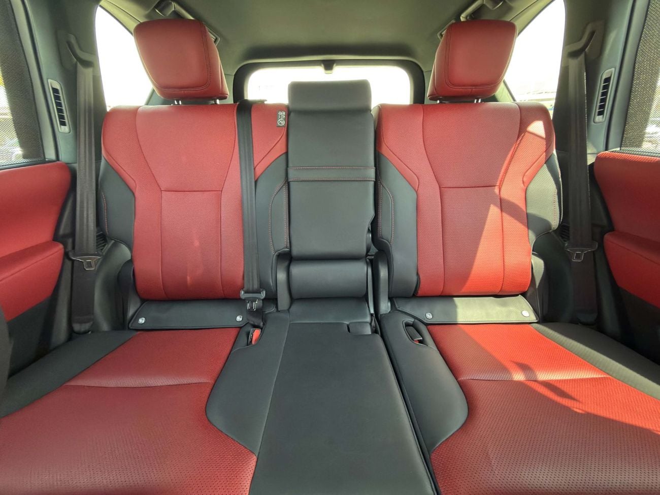 لكزس LX 700h F سبورت **2025** مواصفات مجلس التعاون الخليجي، أنيق ونظيف، أقل