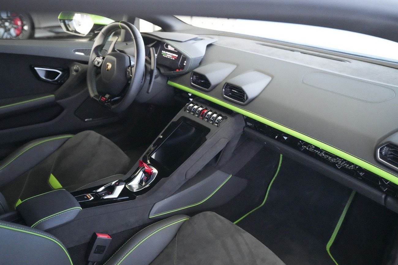 Lamborghini Huracan TECNICA