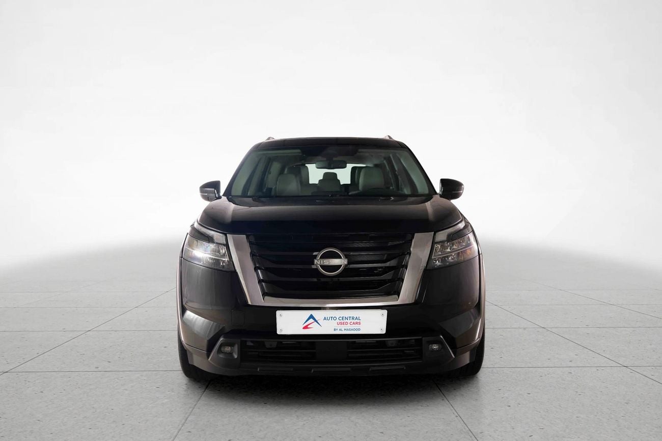 Nissan Pathfinder SV 3.5