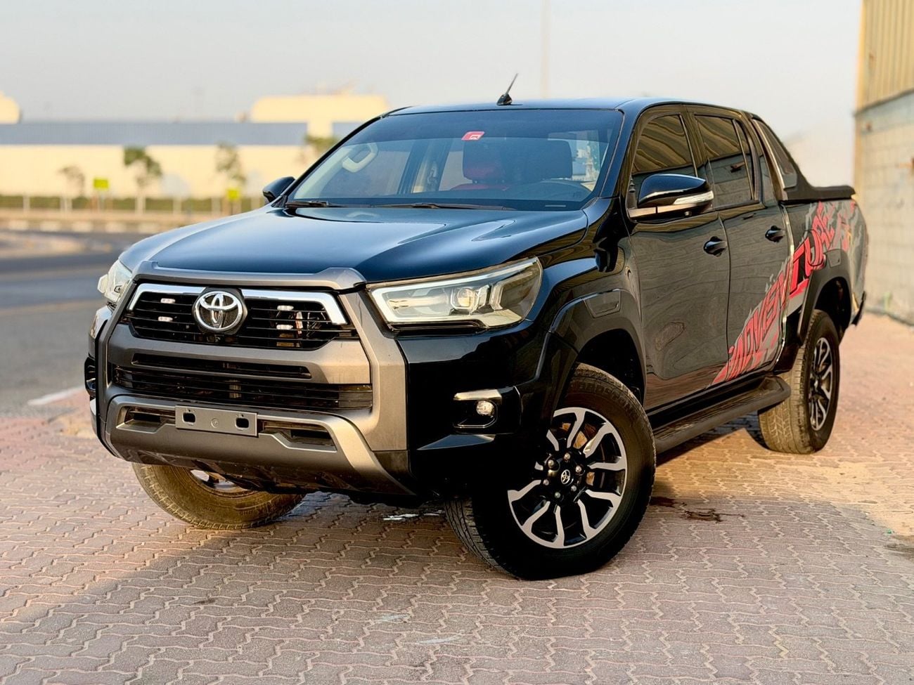 تويوتا هيلوكس GLX ADVENTURE YEAR 2019 FACELIFT TO 2025 ADVENTURE SHAPE V4 2.7 L ENGINE