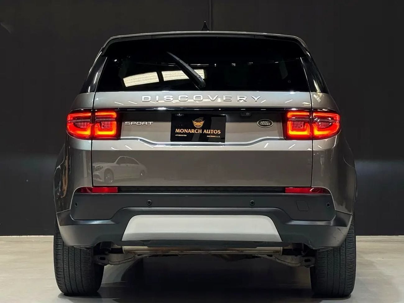 لاند روفر دسكفري سبورت R-DYNAMIC S P200 2.0L RANGE ROVER P250 SE | AMERICAN SPEC
