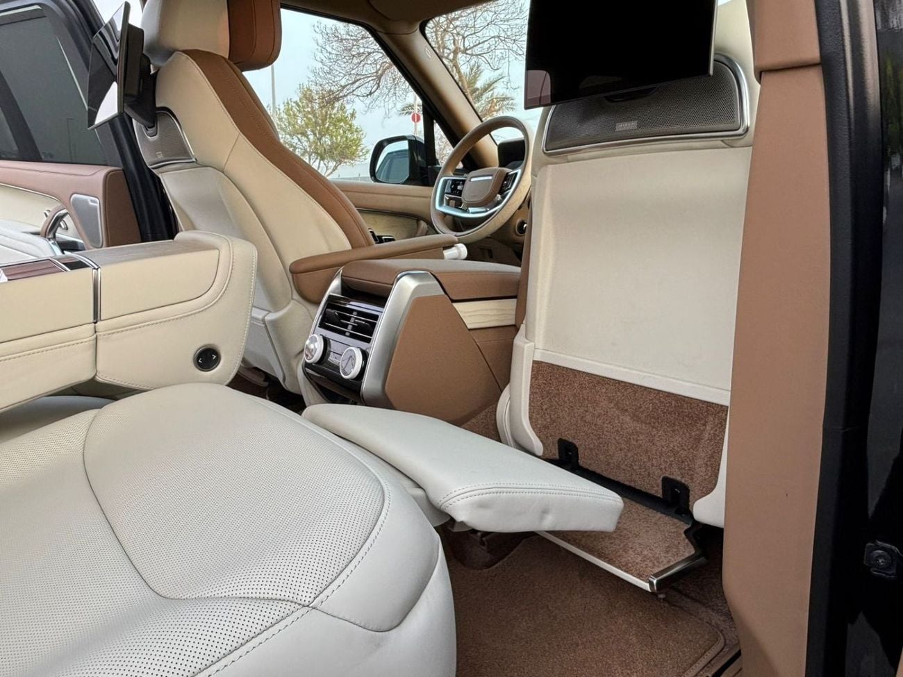 لاند روفر رينج روفر SV LWB P615