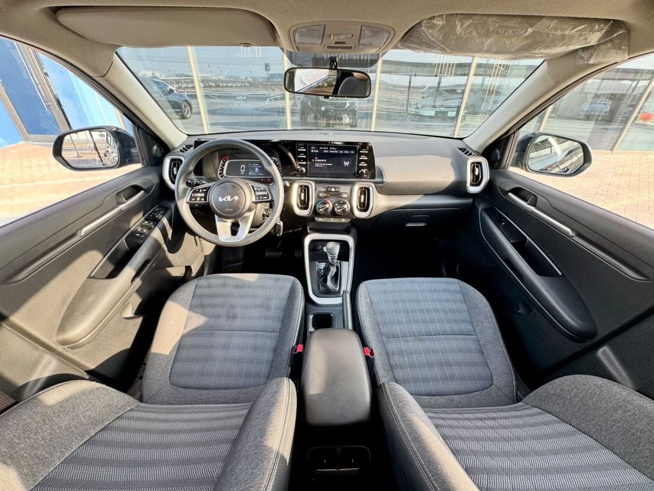 Kia Sonet EX 735/-Monthly l GCC l 1.5 l Cruise, Camera, GPS l Accident Free
