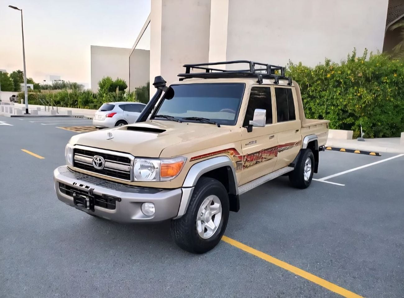 Toyota Land Cruiser Pick Up LHD Standard Double Cabin 4.5L V8 1VD-FTV Diesel Engine 4WD Manual Gear 5 Seats 4 Doors