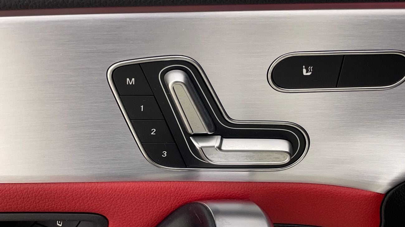 مرسيدس بنز A 35 AMG 4MATIC كارس24 هي سوق ضخم للسيارات المستعملة موثوق ومضمون ٪كارس24 هي سوق ضخم للسيارات المستعملة موثوق ومضمون