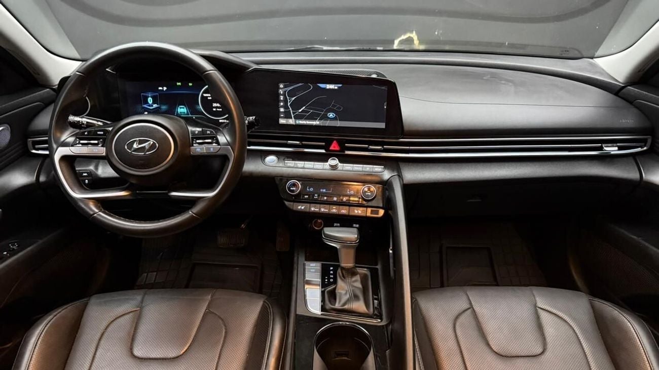 Hyundai Elantra HEV PREMIUM