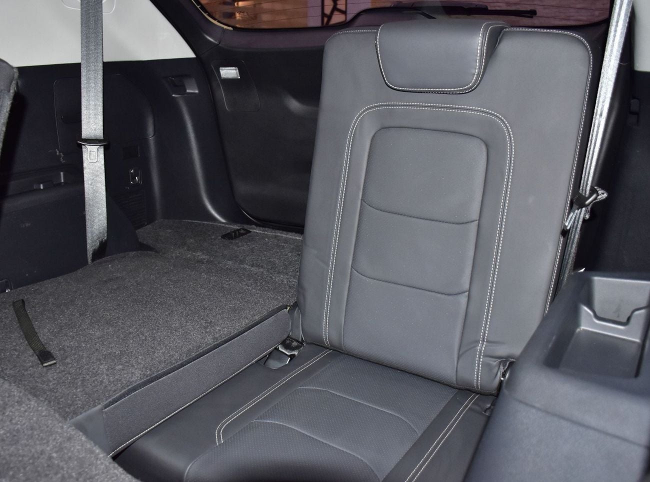 Jetour X70 LUX EXCELLENT DEAL for our Jetour X70 ( 2024 Model ) in White Color GCC Specs
