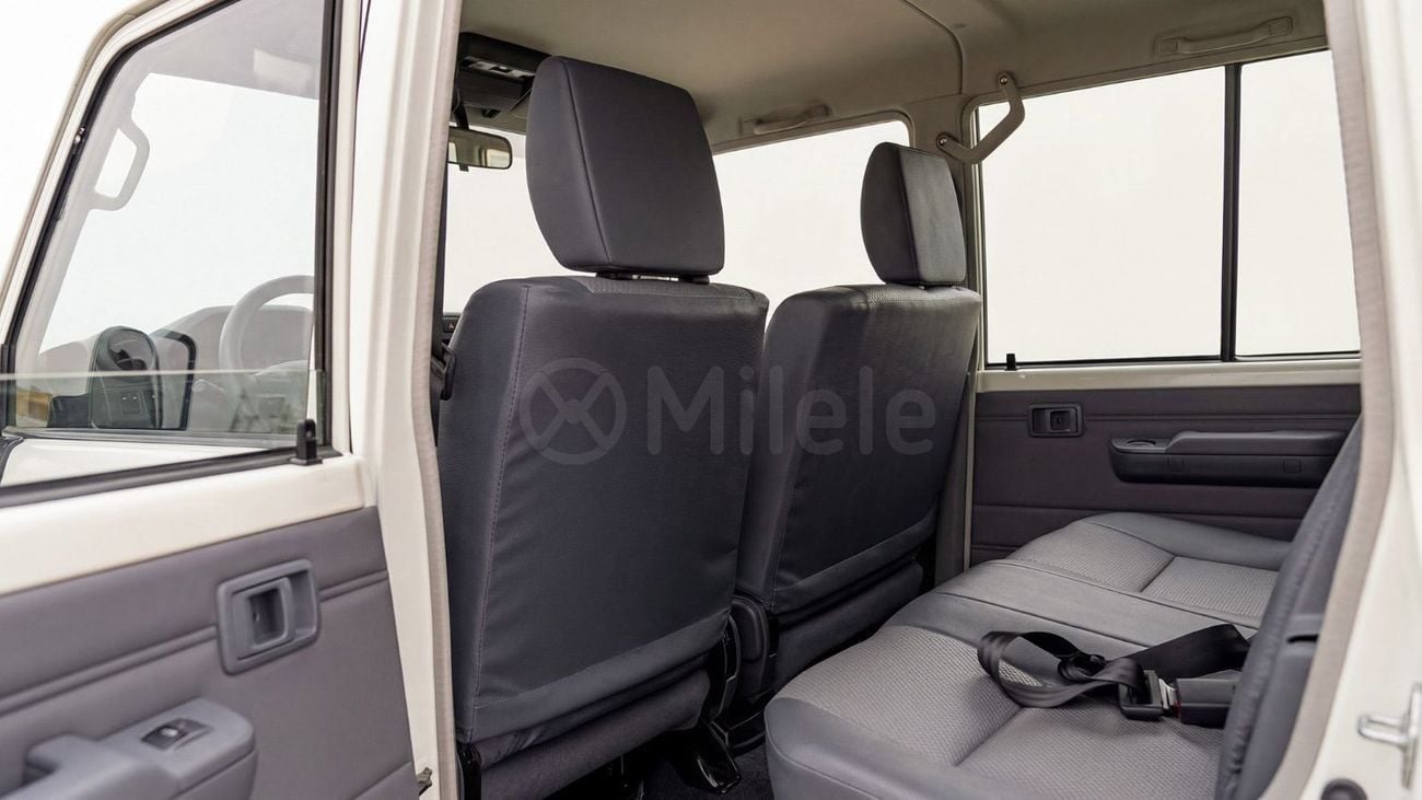 Toyota Land Cruiser Pickup 70 SNORKEL | 2-YEAR WARRANTY + SERVICE AVAILABLE | IN-HOUSE FINANCING