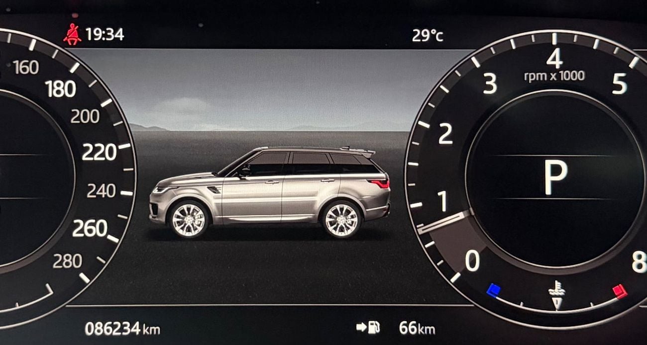 Land Rover Range Rover Sport HSE DYNAMIC GCC .. FSH .. HSE .. V8 .. Dynamic .. Perfect Condition
