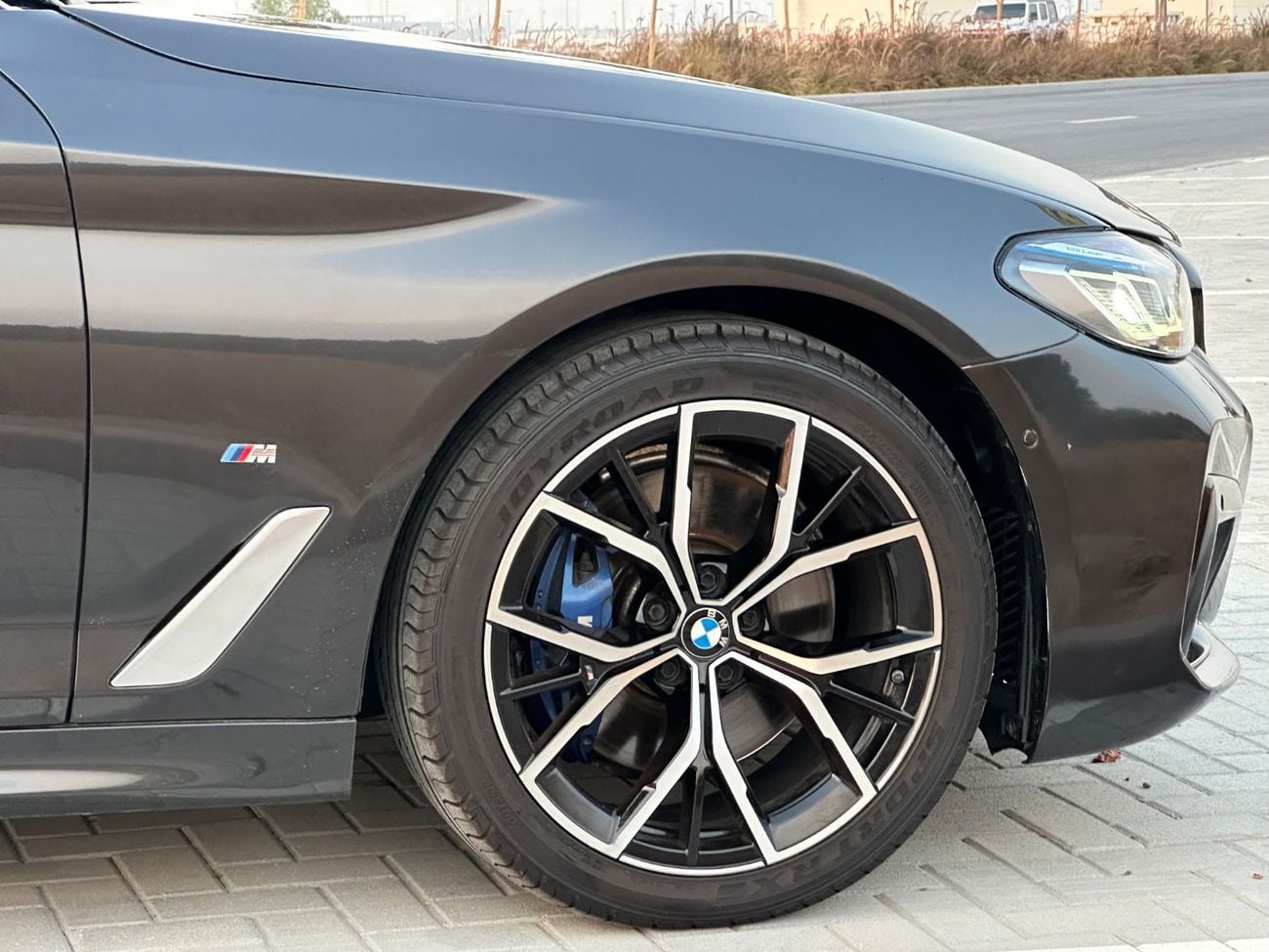 بي أم دبليو 530i لاكجوري لاين إكسكلوسيف