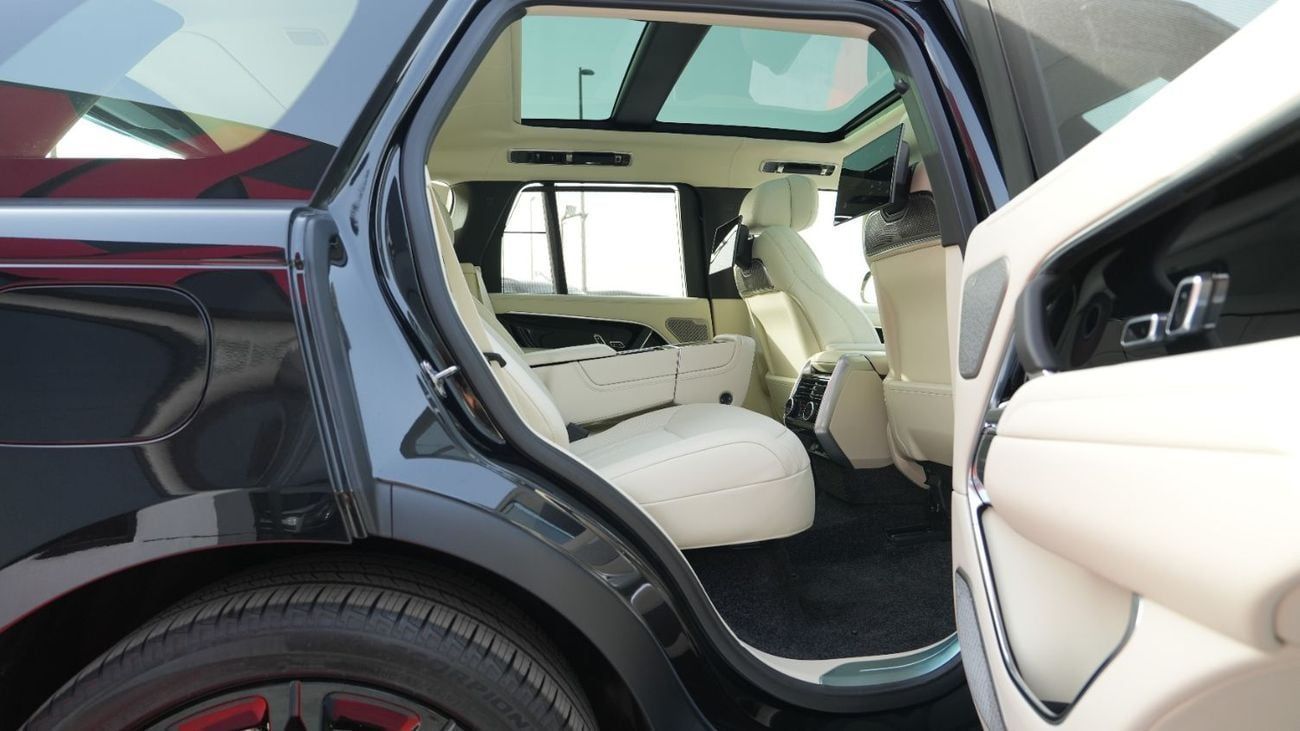 Land Rover Range Rover Autobiography P400 3.0L White 2026 MY Export Only P400 3.0L BLACK 2026 MY Export Only
