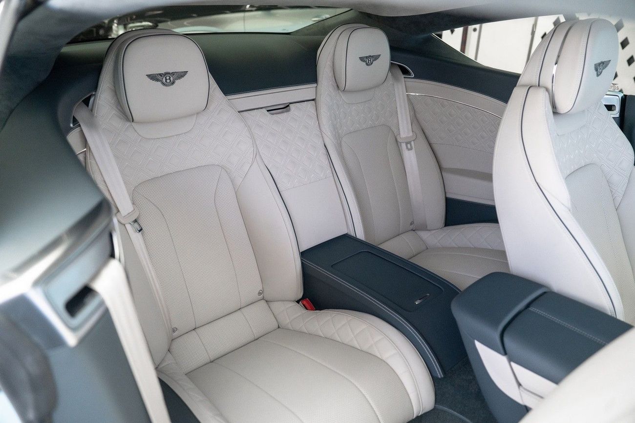 بنتلي كونتيننتال جي تي STANDARD