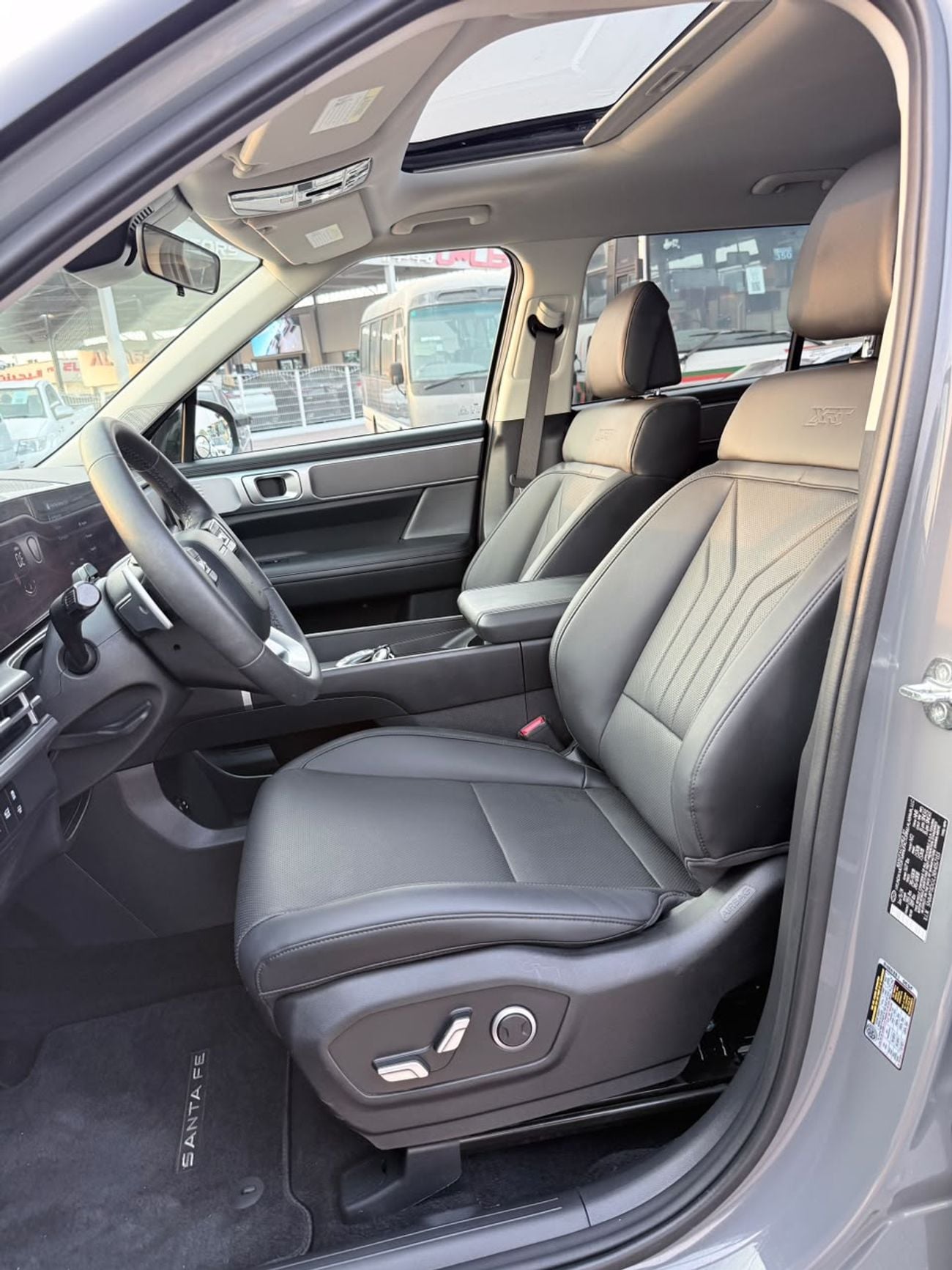Hyundai Santa Fe SMART PLUS XRT 2.5L Full option sunroof