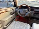 Lincoln Town Car SIGNATURE VERY CLEAN CAR LOW MILEAGE