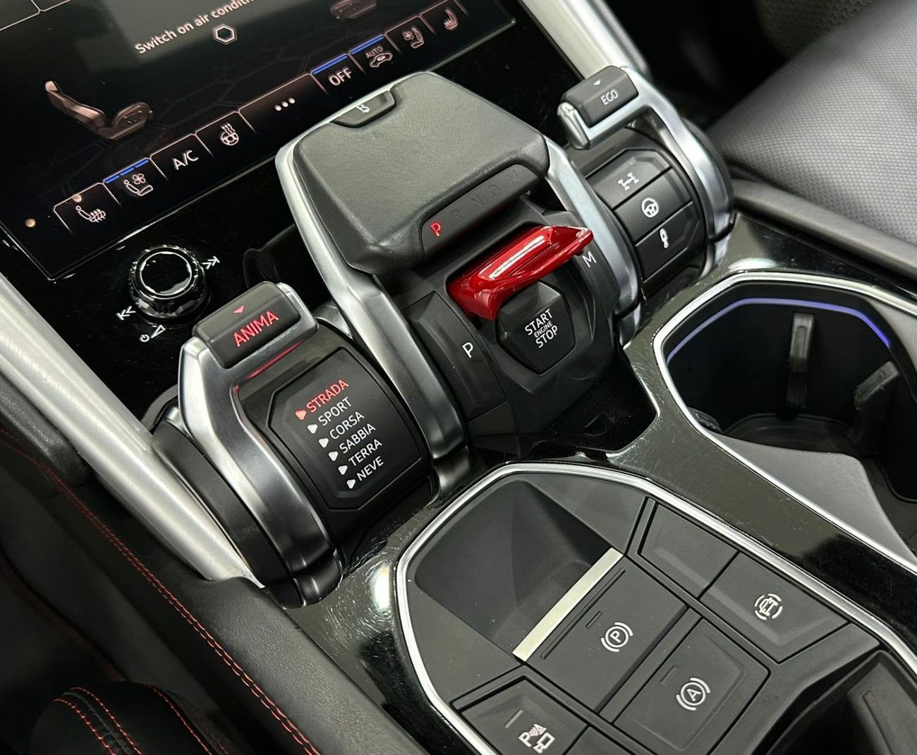 Lamborghini Urus Std 2019 Lamborghini Urus Vip Seats, Warranty, Service History, Full Options, Low Kms, GCC