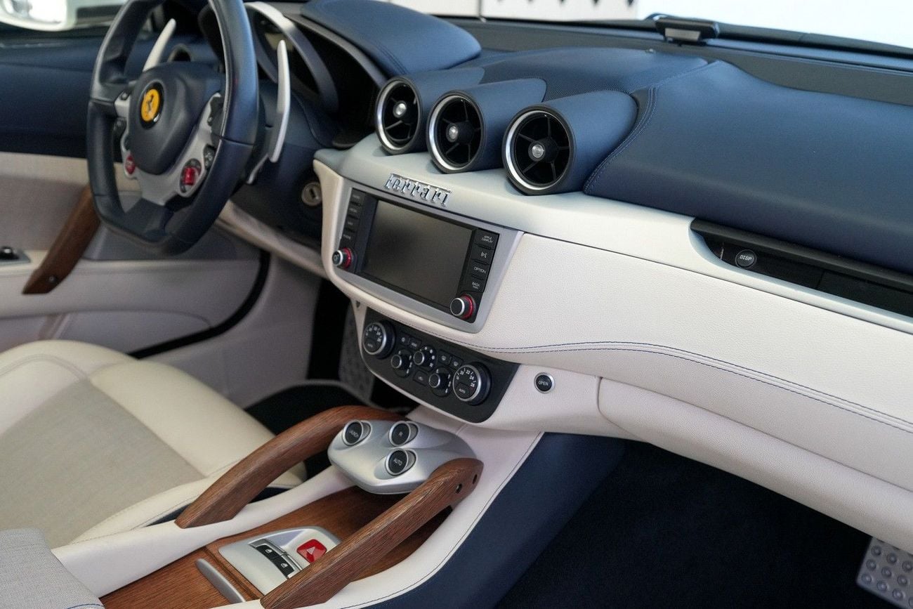 Ferrari FF STANDARD