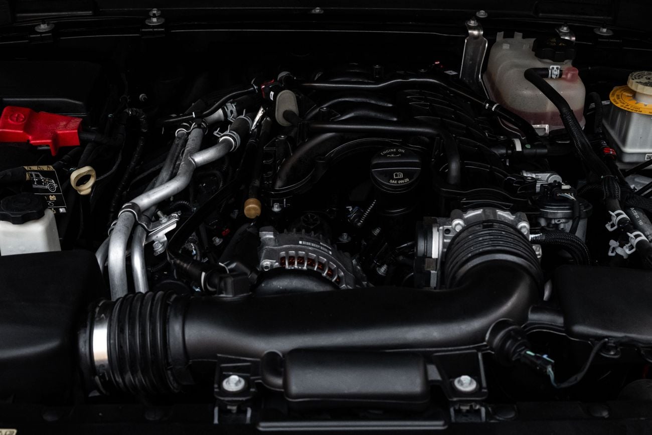 Jeep Gladiator SAND RUNNER Gladiator SAND RUNNER | 3,134 P.M | 0% Downpayment | FULL JEEP HISTORY | ONE OWNER!