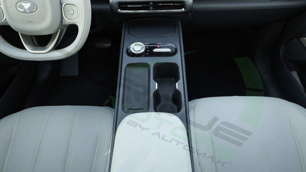Ls Auto Lev01 CE ( 5 Years Warranty On vehicle + 8 Years Warranty on Battery) 2025 FWD GCC 0Km