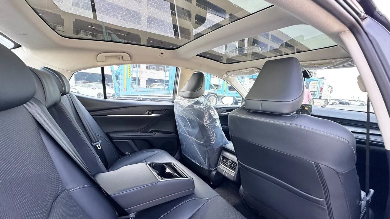 Toyota Camry LUMIERE HEV