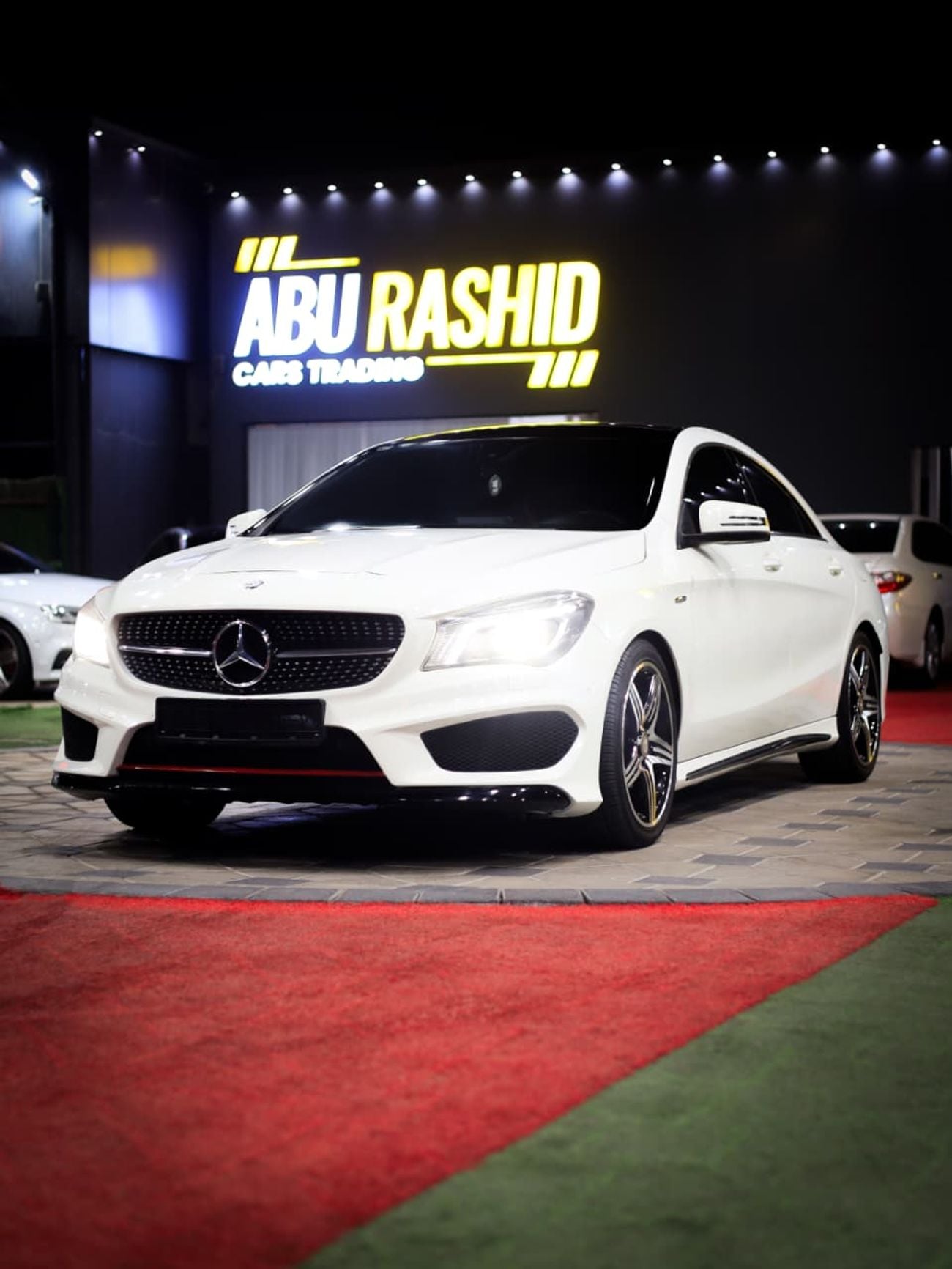 Mercedes Benz CLA250 STANDARD