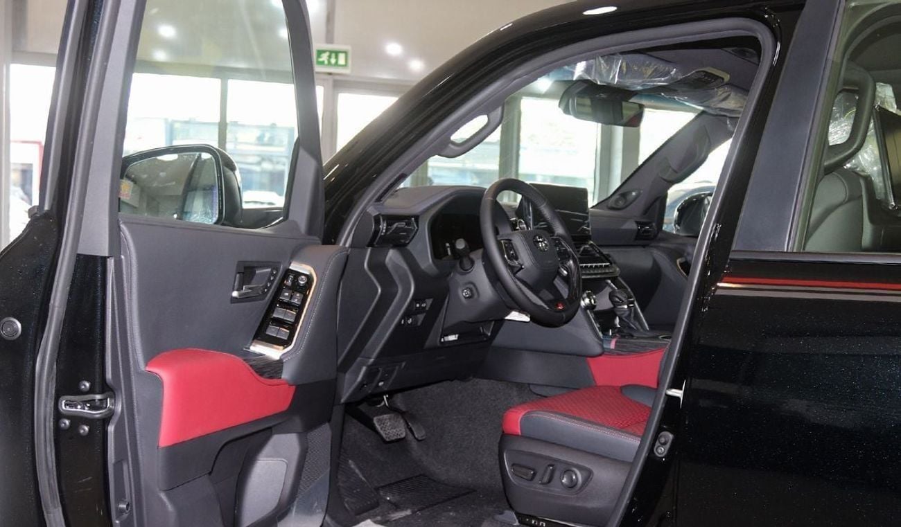 تويوتا لاند كروزر GR SPORT 2026 Model Toyota Land Cruiser (LC300) 3.5 Petrol 4WD 10A/T