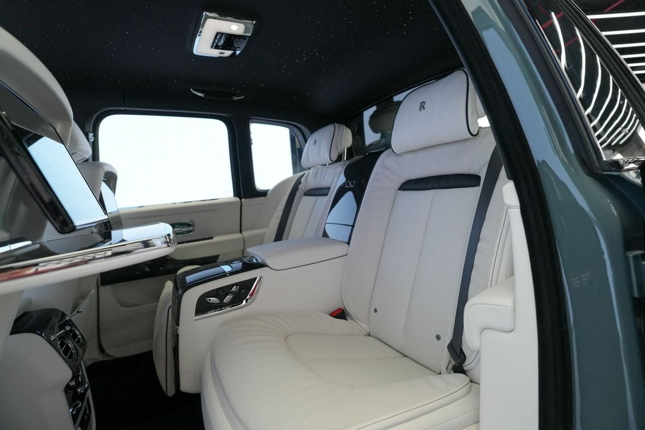 Rolls Royce Cullinan BLACK BADGE