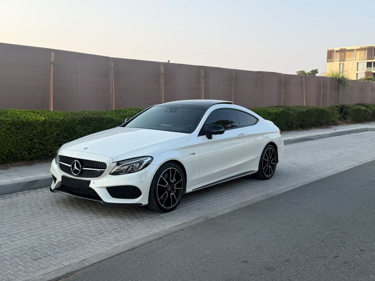 مرسيدس بنز SLC 43 AMG C43
