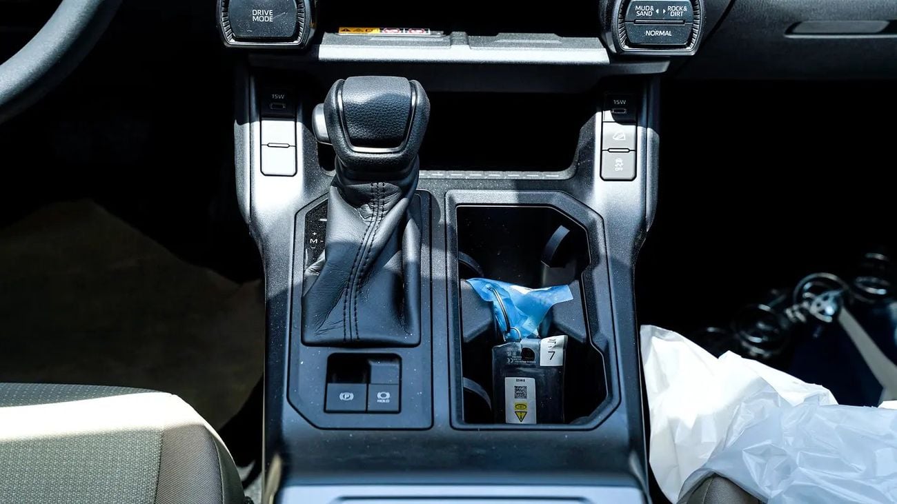 Toyota RAV4 XLE RAV4 XLE 2.0L PETROL GCC Specs