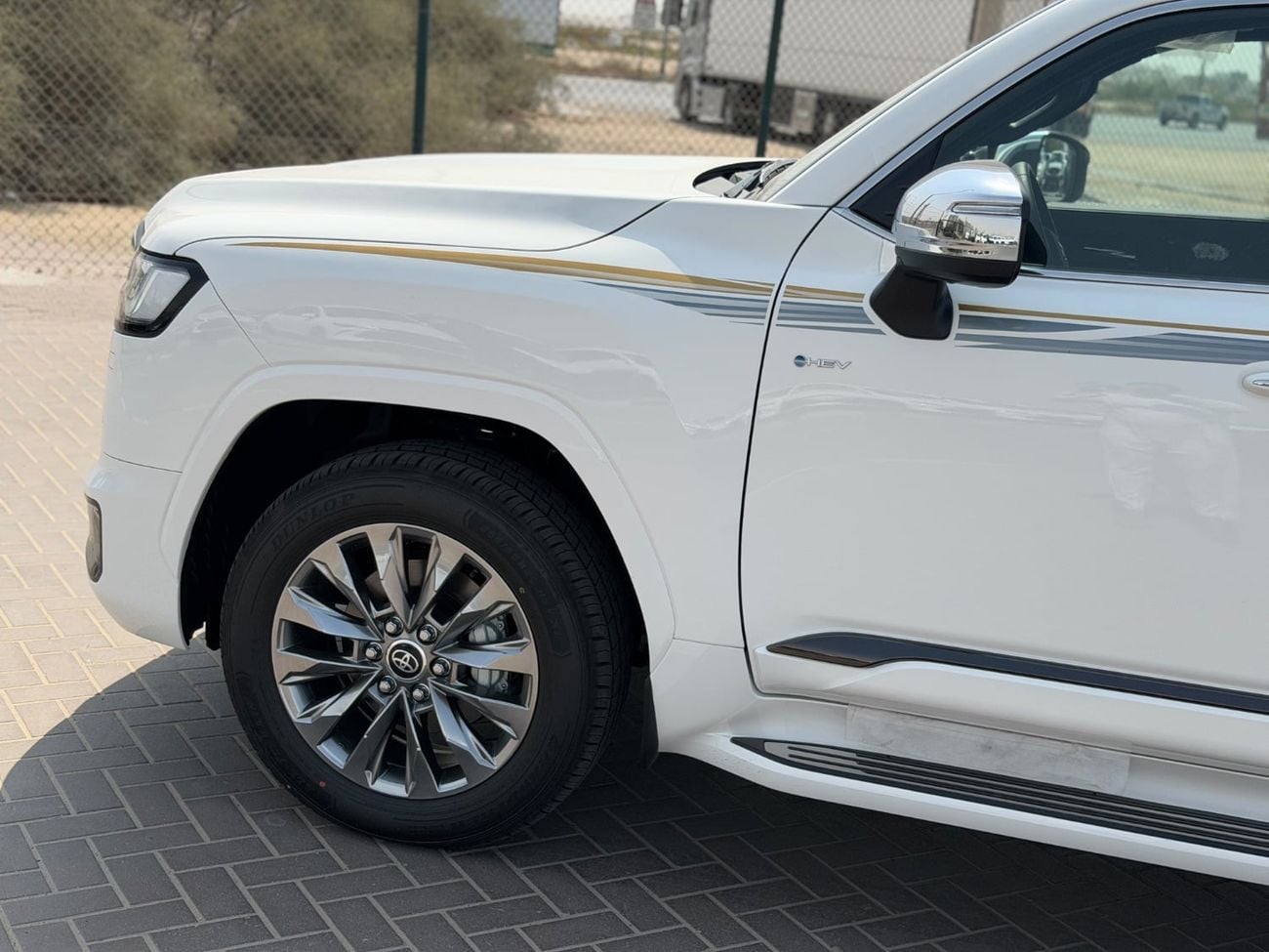Toyota Land Cruiser VXR Toyota LC300 VXR 3.5 hybrid 2026 full option GCC
