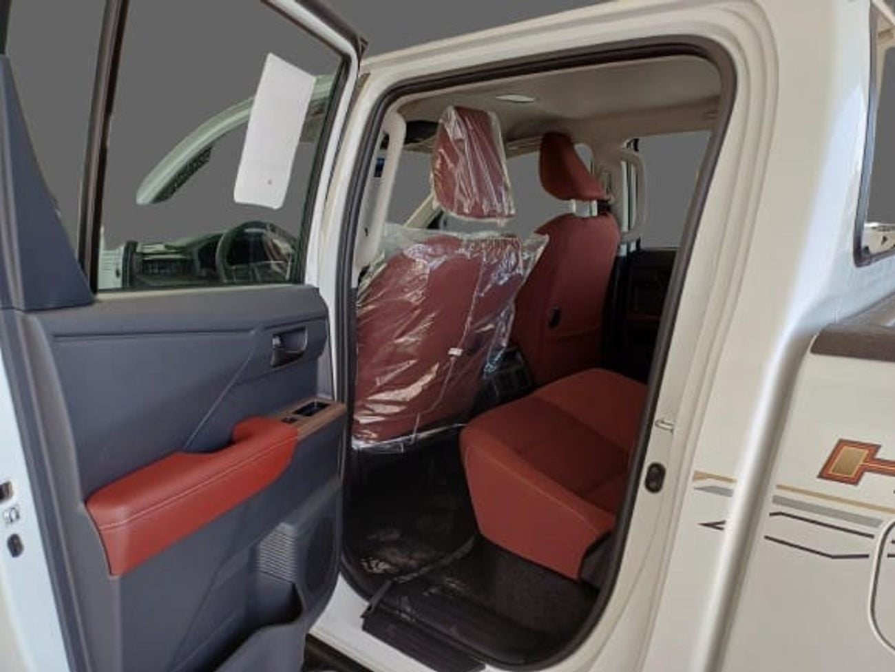 Toyota Hilux VX Premium 4.0L V6 Petrol Automatic 4x4 2026 INCOMING