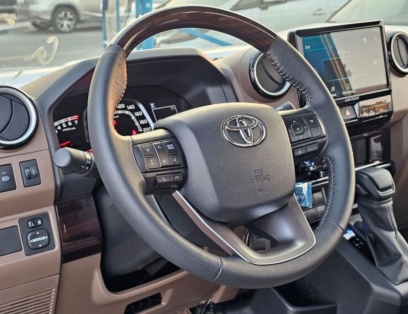 Toyota Land Cruiser Pick Up LC79 SINGLE CABIN || 4.0L PETROL V6 A/T | RADAR | FULL OPTION (CODE # SC)