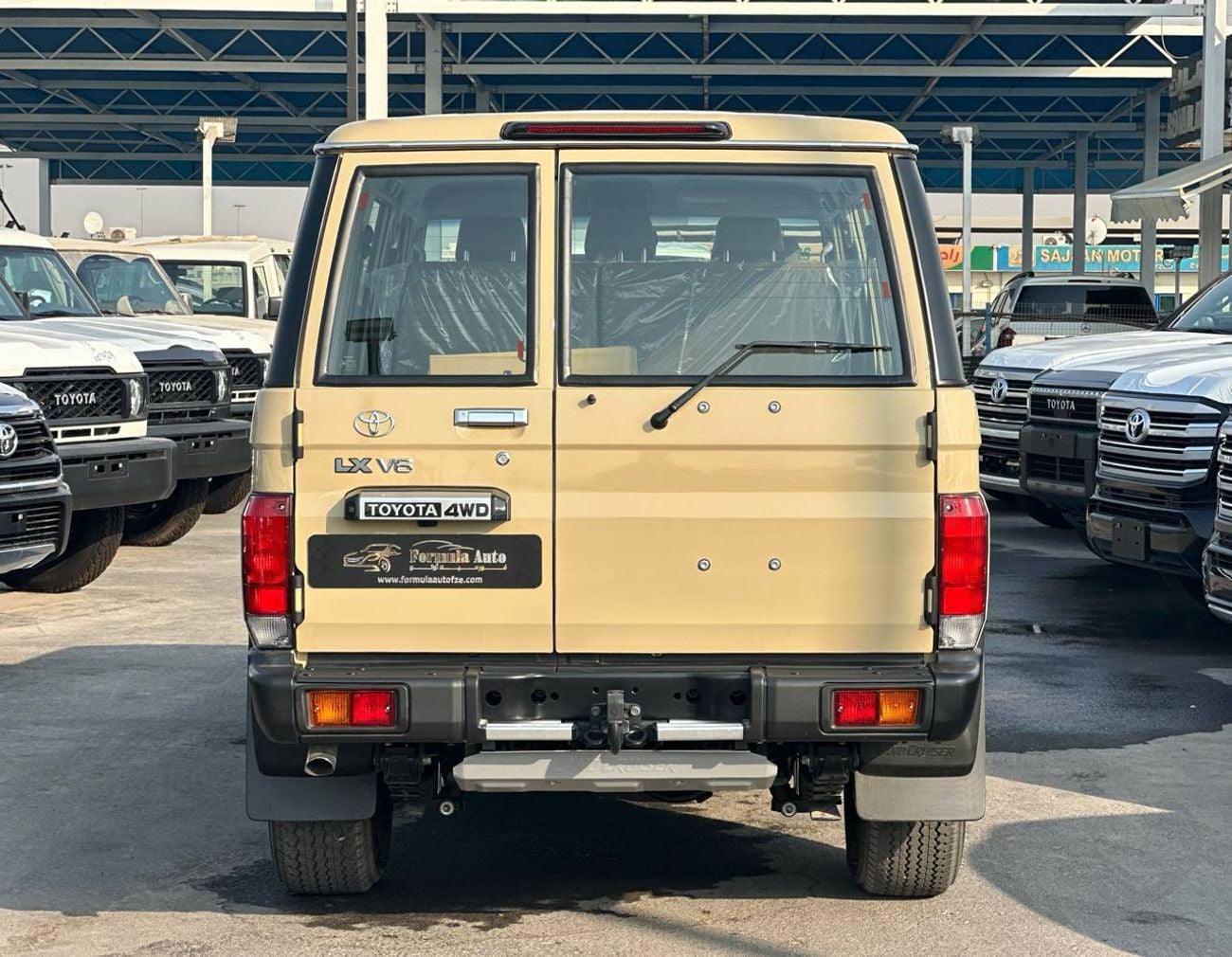 تويوتا لاند كروزر 70 LC76 LX