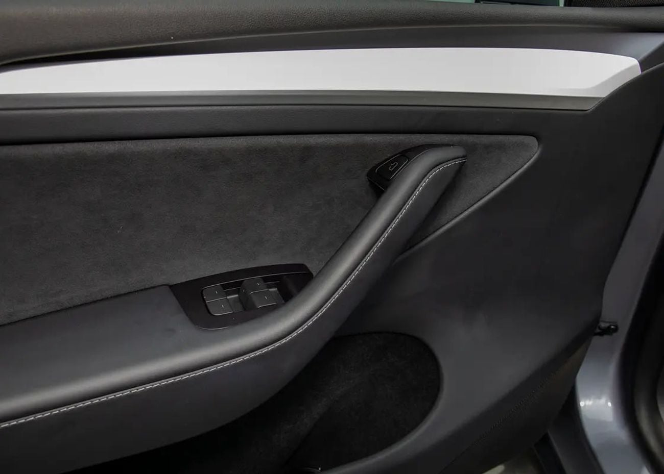 Tesla Model Y PERFORMANCE Dual Motor AWD • Warranty • GCC Spec