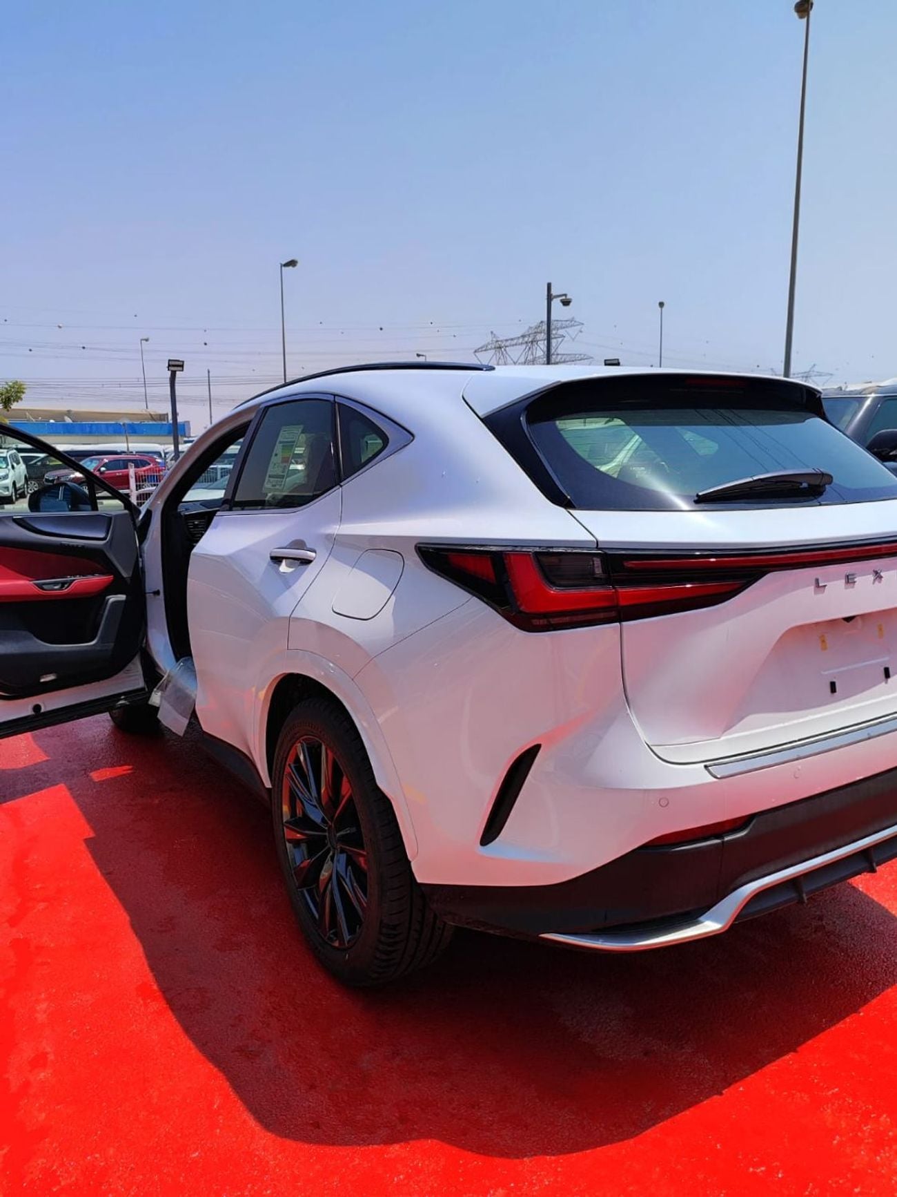 Lexus NX350 F SPORT PETROL – AUTOMATIC – GCC SPECS