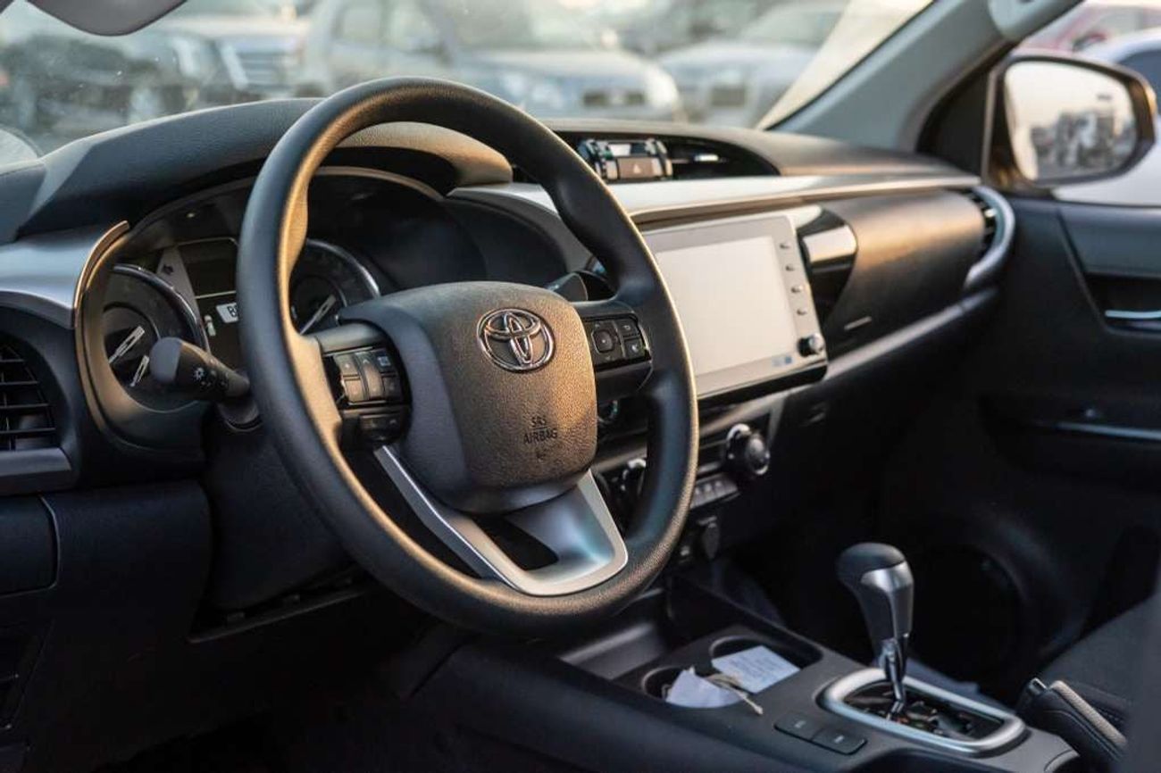 Toyota Hilux SGLX 2.4L DIESEL Jordan Specs