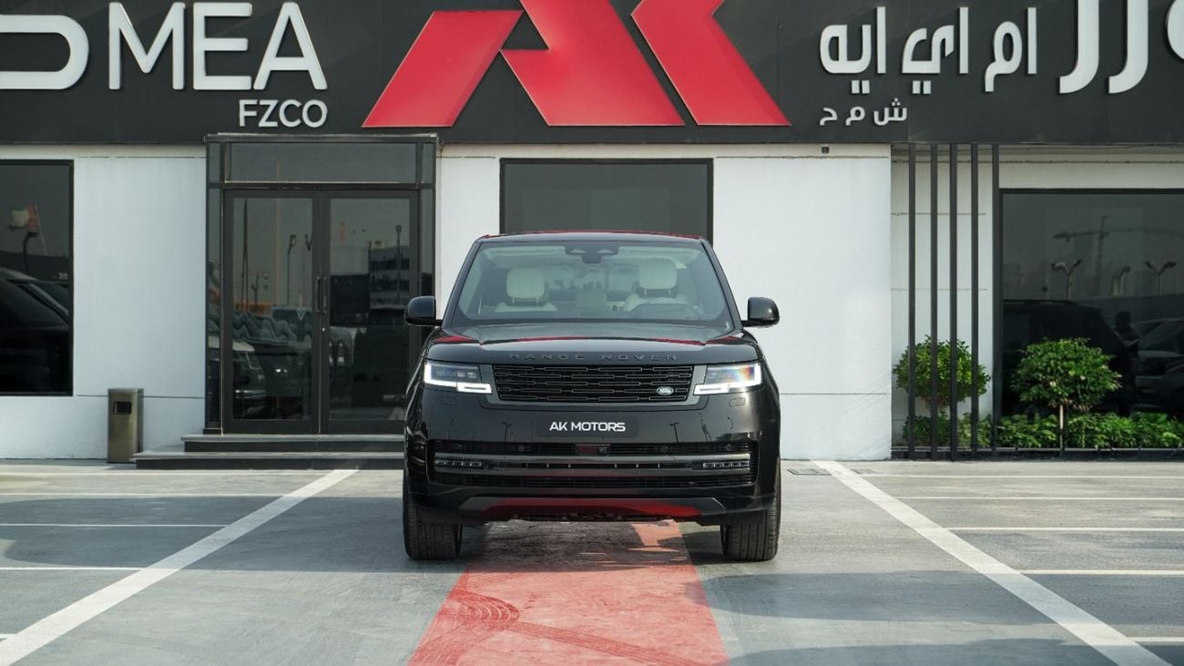 Land Rover Range Rover HSE P400 Santorini Black- white 2027MY Export Only