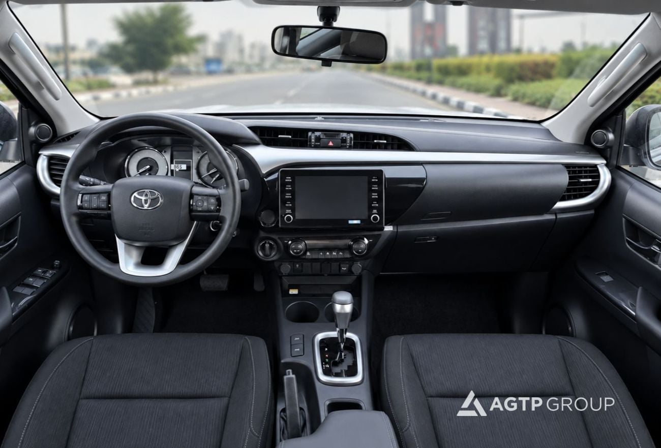 Toyota Hilux SR5 2.7L Petrol | 4x4 | Full Option | Automatic | Double Cabin | GCC Specs | 2026