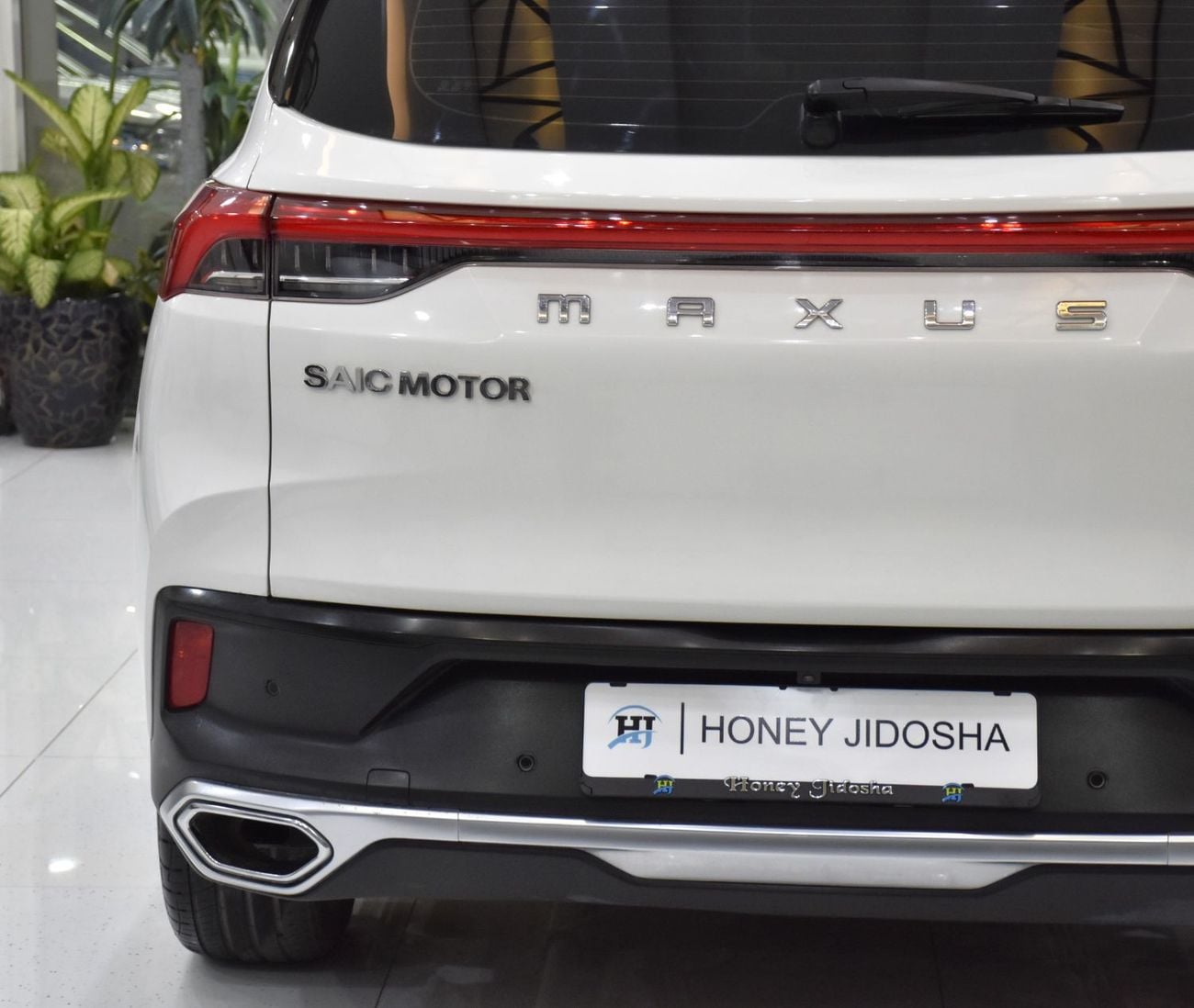 Maxus D60 EXECUTIVE LUXURY EXCELLENT DEAL for our Maxus D60 ( 2023 Model ) in White Color GCC Specs