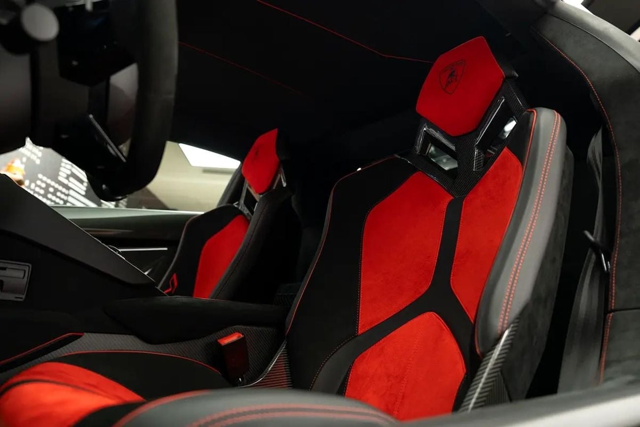 Lamborghini Aventador SVJ