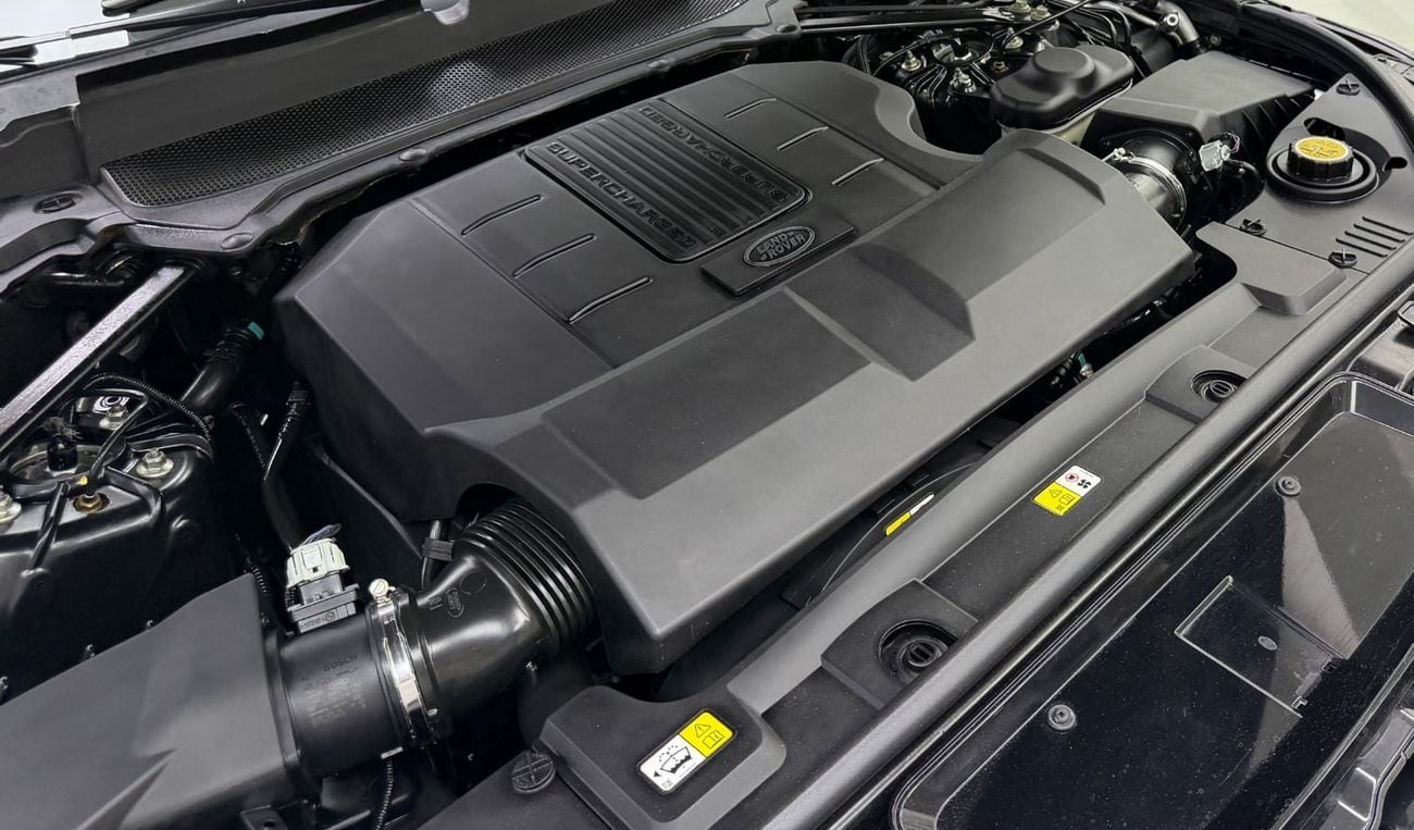 Land Rover Range Rover Sport HSE DYNAMIC GCC .. FSH .. HSE .. V8 .. Dynamic .. Perfect Condition