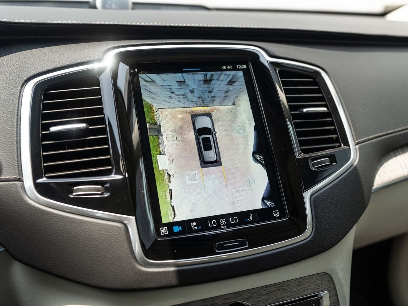 Volvo XC90 B6 Ultimate Bright Volvo XC90 B6 2024 GCC specs