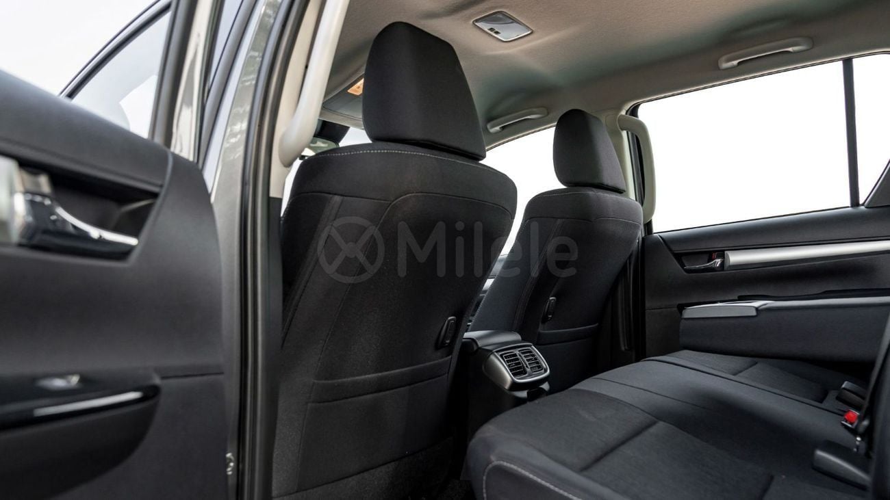 Toyota Hilux HILUX DC 2.8 DIESEL MEV AT 4WD | 2-YEAR WARRANTY + SERVICE AVAILABLE | IN-HOUSE FINANCING | 0% DOWN