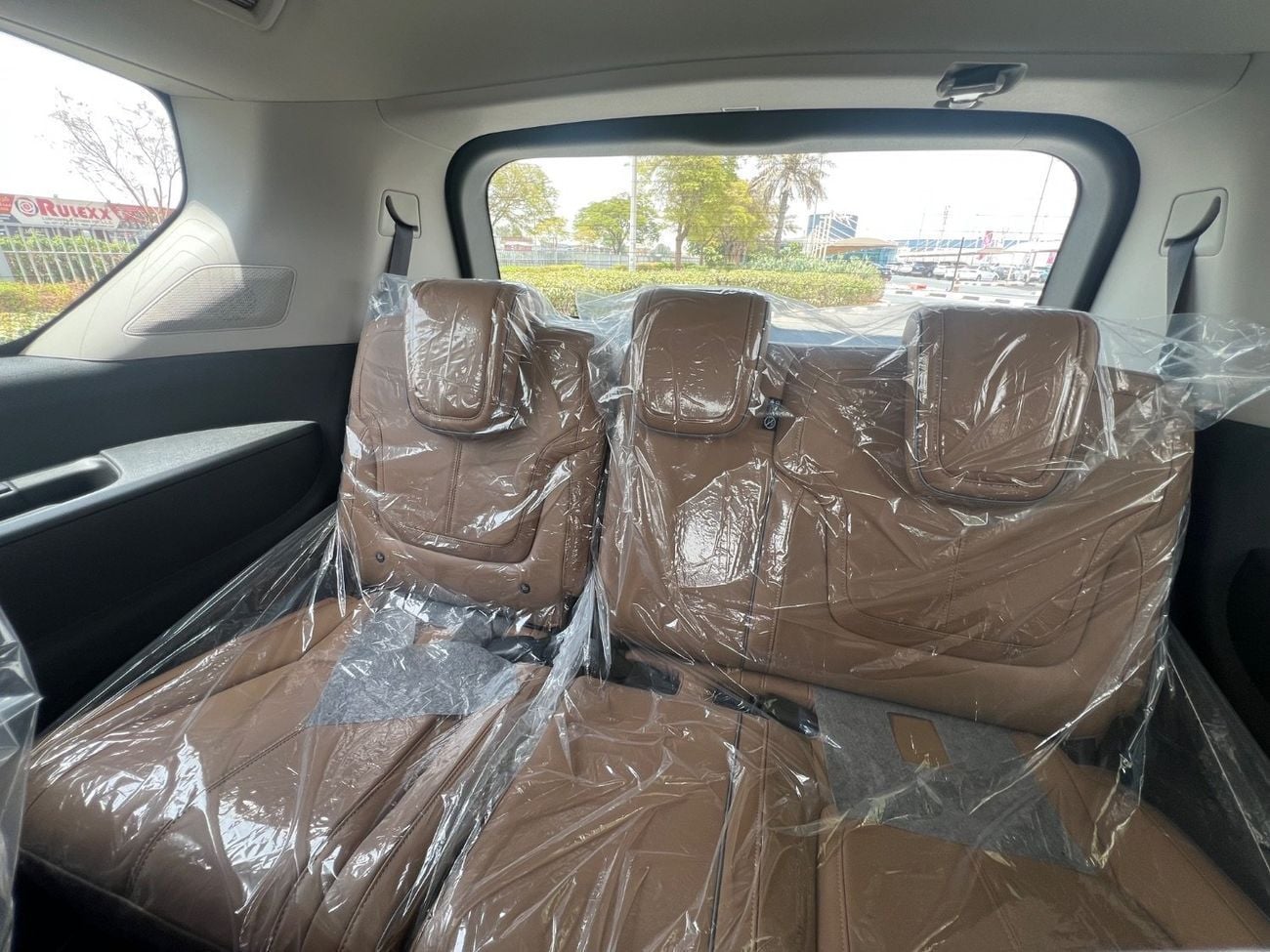 Infiniti QX80 SENSORY BENCH CHAIRS