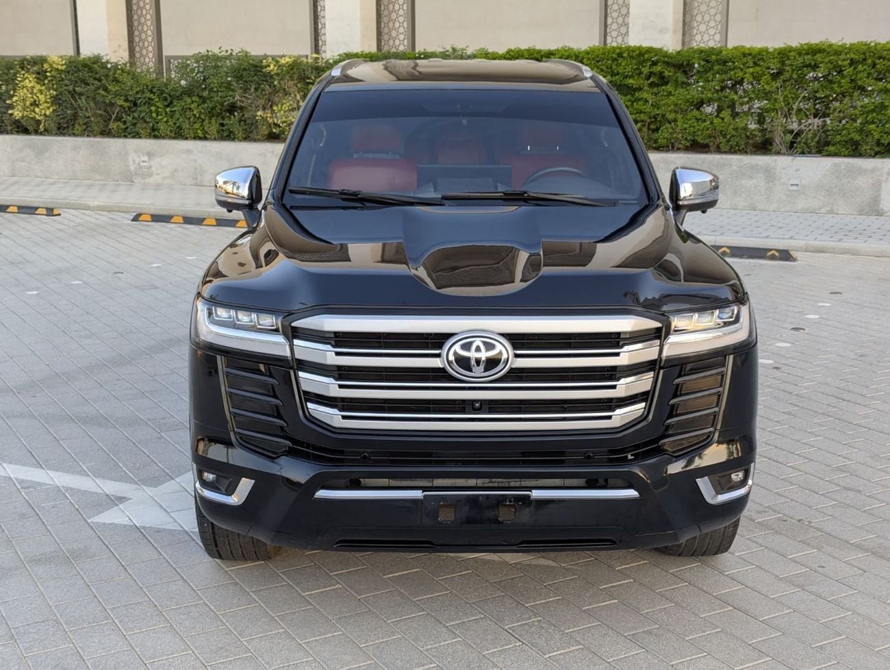 تويوتا لاند كروزر GXR Toyota landcruise 2015Model Facelifte 2025 4.0L v6 petrol Engine Colour Black push start Transmi