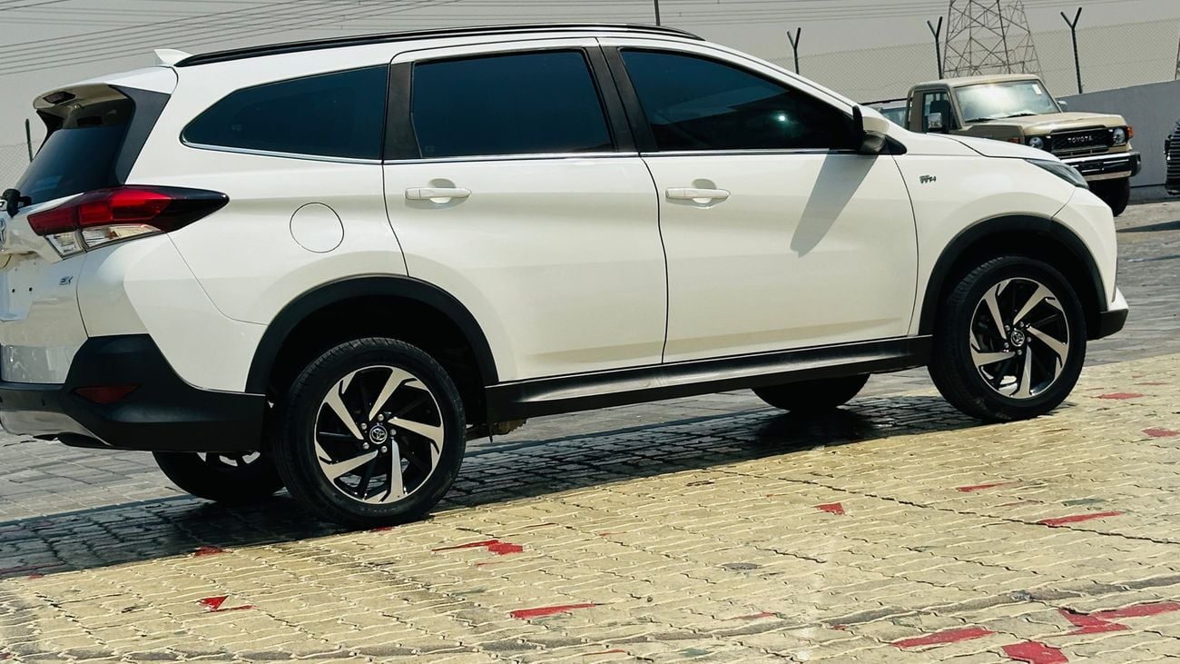 Toyota Rush EX