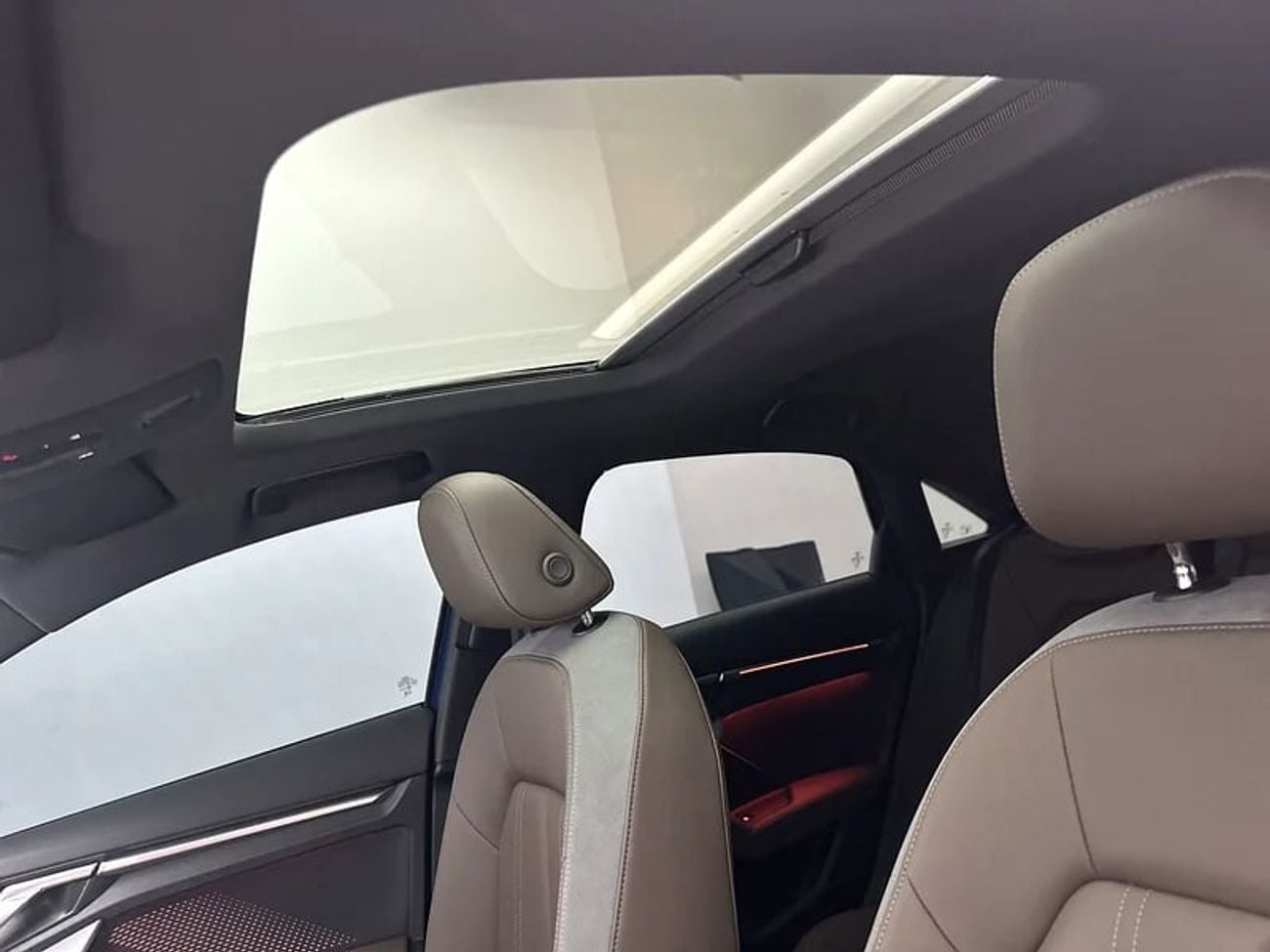 Audi A3 35 TFSI S-LINE 1.4L Sedan 150hp (Ref# 43072)